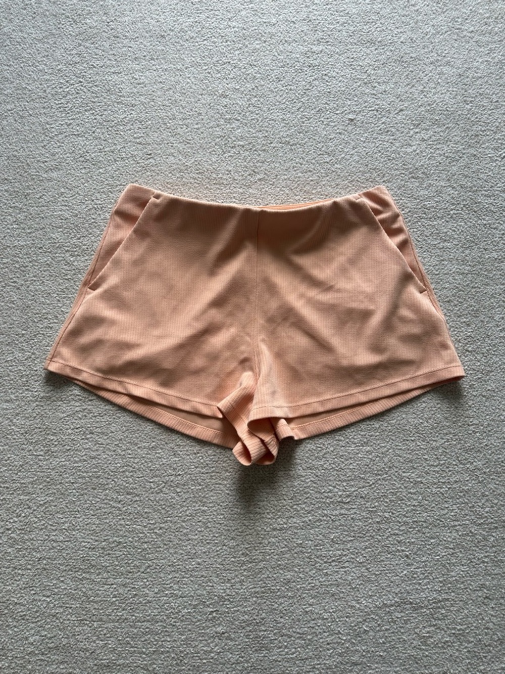 Lululemon Ribbed Softstreme High-Rise Short 2"